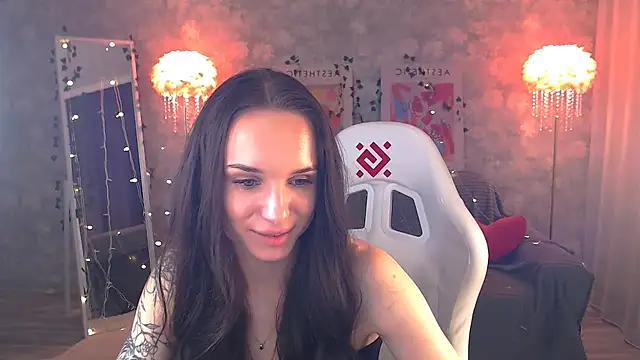 Snapshot of NicoleMerz chatting on June 11, 2026, 4:04 pm NicoleMerz online show from June 11, 2026, 4:04 pm