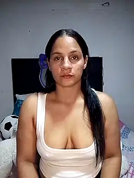 Snapshot of Cielo_777_ chatting on June 14, 2026, 3:02 pm Cielo 777 online show from June 14, 2026, 3:02 pm