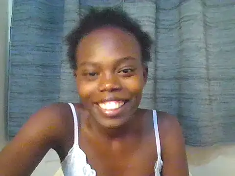 Snapshot of Sweet_quincy chatting on June 28, 2026, 9:32 pm Sweet quincy online show from June 28, 2026, 9:32 pm