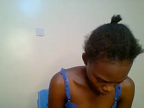 Snapshot of Sweet_quincy chatting on July 2, 2026, 8:09 am Sweet quincy online show from July 2, 2026, 8:09 am