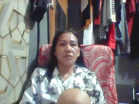 Snapshot of pinayheartaker chatting on May 27, 2026, 5:42 pm pinayheartaker online show from May 27, 2026, 5:42 pm