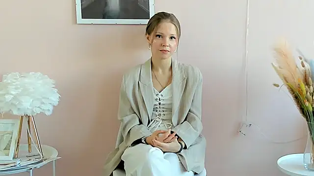 Snapshot of CristiRedpath chatting on May 31, 2026, 7:47 am CristiRedpath online show from May 31, 2026, 7:47 am