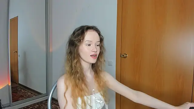 Snapshot of babymolly2 chatting on July 14, 2026, 6:14 pm babymolly2 online show from July 14, 2026, 6:14 pm