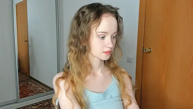 Snapshot of babymolly2 chatting on July 24, 2026, 7:10 pm babymolly2 online show from July 24, 2026, 7:10 pm