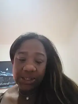 Snapshot of sweetebonny85 chatting on May 27, 2026, 7:43 pm sweetebonny85 online show from May 27, 2026, 7:43 pm
