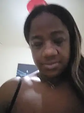 Snapshot of sweetebonny85 chatting on June 1, 2026, 4:56 am sweetebonny85 online show from June 1, 2026, 4:56 am