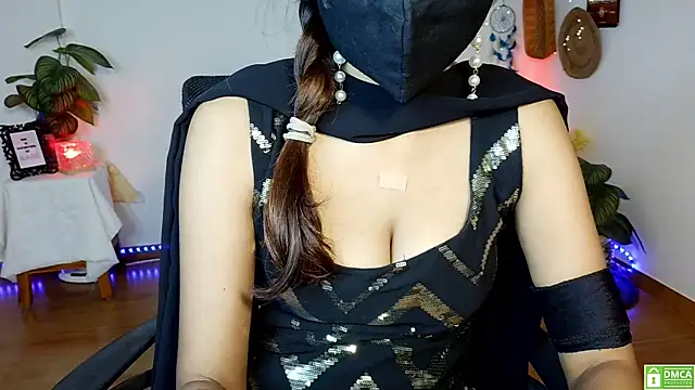 Yalinahotty online show from July 5, 2026, 4:19 am