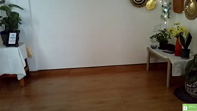 Yalinahotty online show from July 1, 2026, 3:29 am