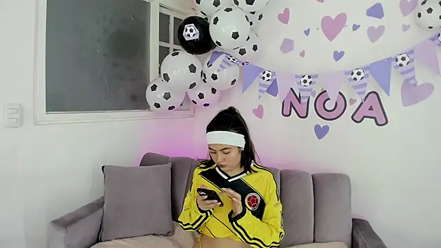 Snapshot of Noa_bunny_ chatting on June 12, 2026, 9:34 pm Noa bunny online show from June 12, 2026, 9:34 pm