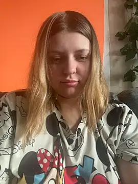 AnikaXRose online show from May 28, 2026, 12:00 pm