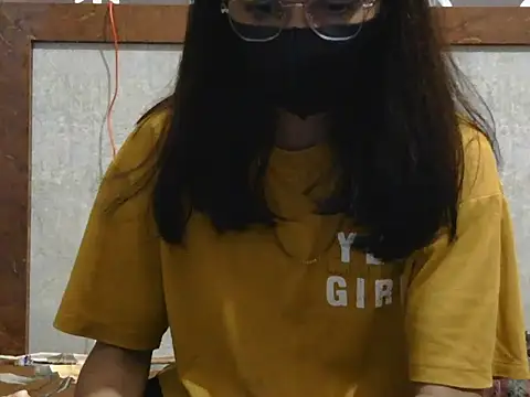 Snapshot of Sanskari-sexy chatting on July 28, 2026, 5:34 pm Sanskari-sexy online show from July 28, 2026, 5:34 pm