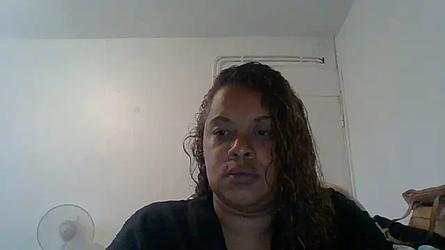 Snapshot of DOMINATRICESANDRA chatting on June 19, 2026, 8:42 am DOMINATRICESANDRA online show from June 19, 2026, 8:42 am