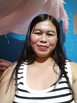 Snapshot of -Hatybi- chatting on June 5, 2026, 6:52 am -Hatybi- online show from June 5, 2026, 6:52 am