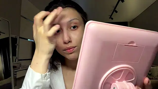 Alicekitty67 online show from June 17, 2026, 3:11 pm