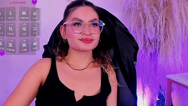 Snapshot of emilymjs_ chatting on May 29, 2026, 4:29 am emilymjs online show from May 29, 2026, 4:29 am