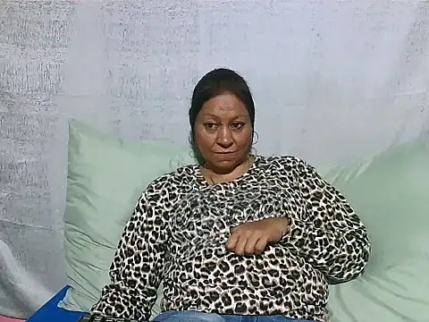 IndianSexyMilf69 online show from June 13, 2026, 5:27 am