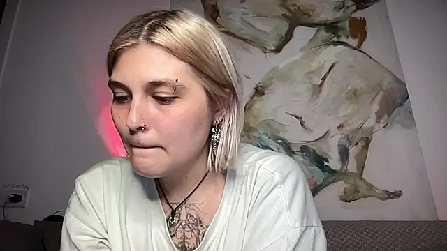 Ella Bloom online show from July 6, 2026, 4:53 pm