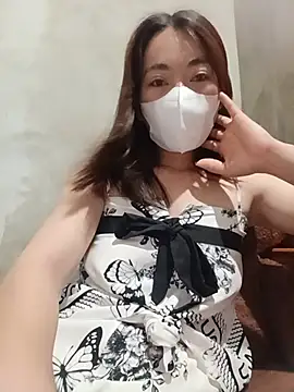 Snapshot of -Trinina- chatting on July 8, 2026, 2:07 pm -Trinina- online show from July 8, 2026, 2:07 pm