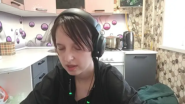 Snapshot of Saranade chatting on June 29, 2026, 4:50 pm Saranade online show from June 29, 2026, 4:50 pm