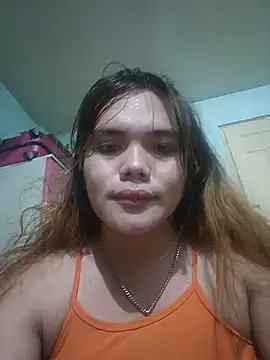 Snapshot of mikhay101 chatting on June 3, 2026, 10:27 am mikhay101 online show from June 3, 2026, 10:27 am