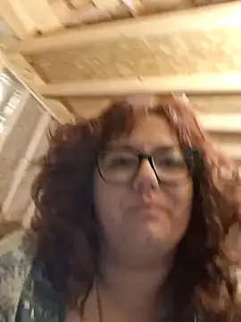 Snapshot of Shelb92 chatting on June 3, 2026, 1:28 am Shelb92 online show from June 3, 2026, 1:28 am