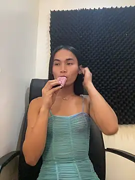 Snapshot of bigcock_janine chatting on June 27, 2026, 11:16 am bigcock janine online show from June 27, 2026, 11:16 am
