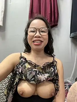 Snapshot of honghong_mother chatting on June 27, 2026, 12:22 pm honghong mother online show from June 27, 2026, 12:22 pm