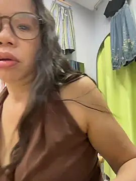 Snapshot of honghong_mother chatting on July 6, 2026, 12:12 pm honghong mother online show from July 6, 2026, 12:12 pm