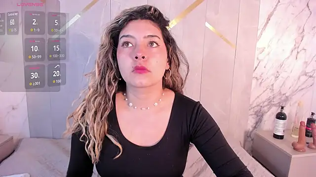Snapshot of ChloeBelle_ chatting on June 30, 2026, 12:38 pm ChloeBelle online show from June 30, 2026, 12:38 pm