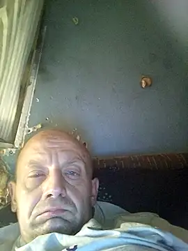 Snapshot of Jarek198408 chatting on July 20, 2026, 12:07 am Jarek198408 online show from July 20, 2026, 12:07 am