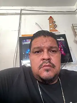 Snapshot of fercho25rv chatting on June 26, 2026, 11:32 pm fercho25rv online show from June 26, 2026, 11:32 pm