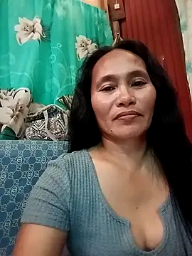 Snapshot of Queenslay chatting on July 15, 2026, 2:07 am Queenslay online show from July 15, 2026, 2:07 am