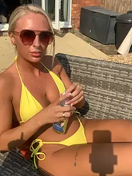 Millymae  online show from July 10, 2026, 3:45 pm