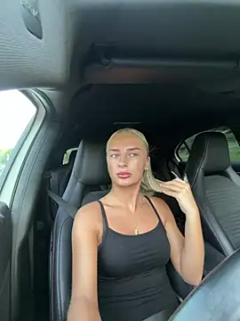 Millymae  online show from June 25, 2026, 6:18 am