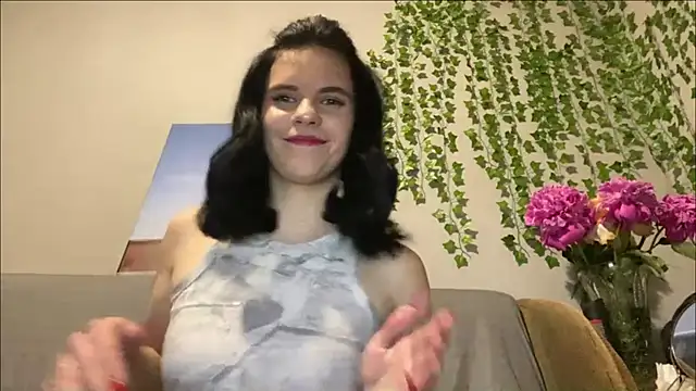 Snapshot of SumikoGershon chatting on May 31, 2026, 7:25 pm SumikoGershon online show from May 31, 2026, 7:25 pm