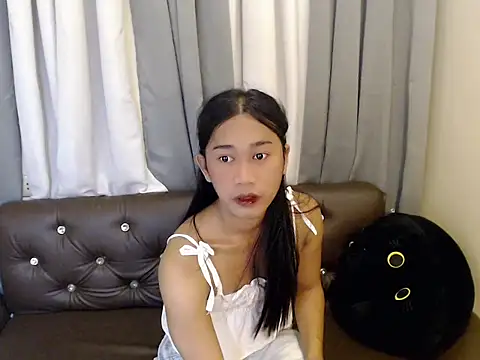 Snapshot of kyla_pretty chatting on July 10, 2026, 1:16 am kyla pretty online show from July 10, 2026, 1:16 am