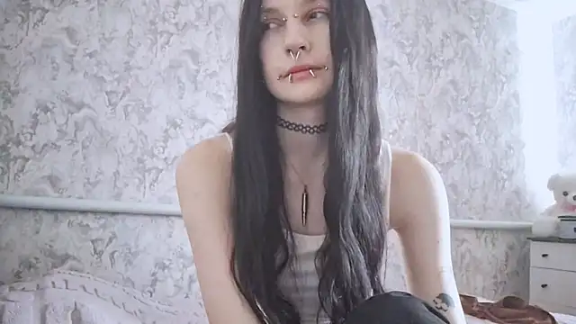 Snapshot of KrissyHiott chatting on June 23, 2026, 4:21 am KrissyHiott online show from June 23, 2026, 4:21 am