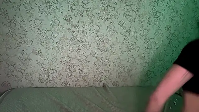 Snapshot of LaceyBatter chatting on June 7, 2026, 4:12 pm LaceyBatter online show from June 7, 2026, 4:12 pm