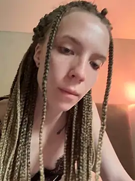 Snapshot of Evvvi chatting on May 31, 2026, 9:37 am Evvvi online show from May 31, 2026, 9:37 am