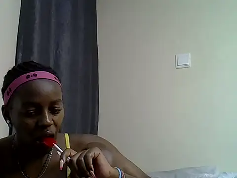 Snapshot of sweet_meisha chatting on June 3, 2026, 2:18 pm sweet meisha online show from June 3, 2026, 2:18 pm