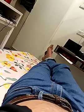 indiboy009 online show from December 4, 2025, 6:40 pm