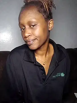 ellyhakz online show from June 29, 2026, 7:37 am