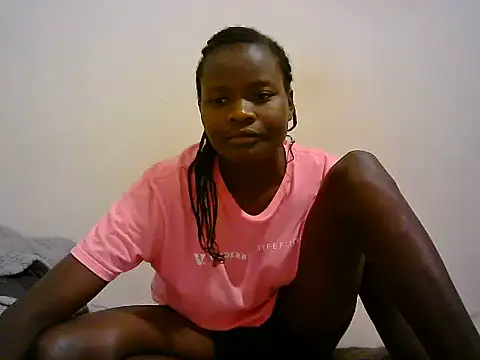Snapshot of BerryJulie chatting on July 6, 2026, 4:31 pm BerryJulie online show from July 6, 2026, 4:31 pm