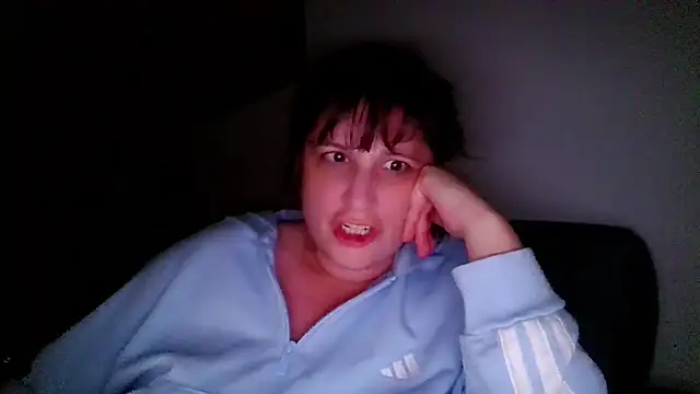 Snapshot of maddiliz chatting on March 4, 2026, 3:25 am maddiliz online show from March 4, 2026, 3:25 am