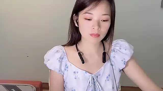 Snapshot of chaomei- chatting on July 1, 2026, 4:40 pm chaomei- online show from July 1, 2026, 4:40 pm