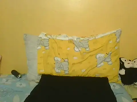 Suzzy Baibe online show from August 5, 2026, 8:58 pm