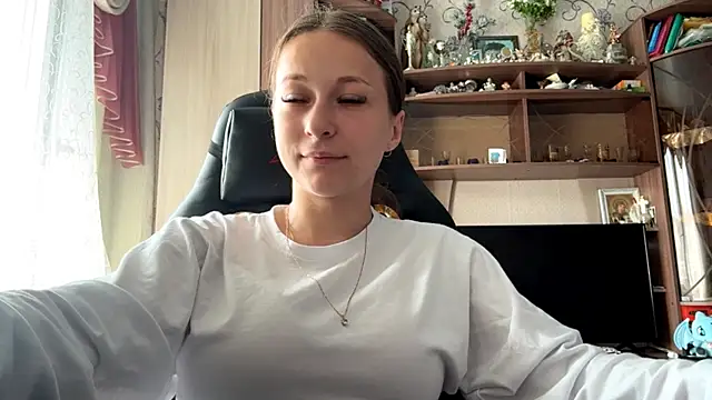 Snapshot of TaIliedGuest chatting on July 3, 2026, 6:20 am TaIliedGuest online show from July 3, 2026, 6:20 am