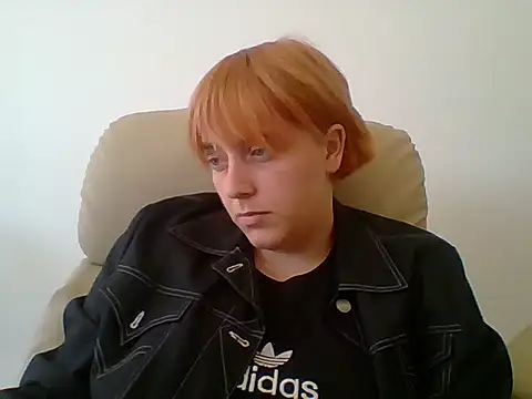 EmilyCharmant online show from June 4, 2026, 8:08 am