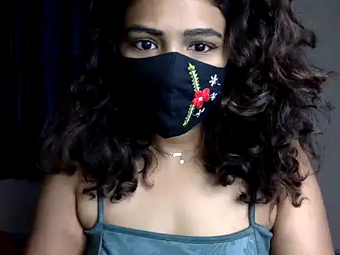 Snapshot of Nisha-moon chatting on June 29, 2026, 6:31 am Nisha-moon online show from June 29, 2026, 6:31 am