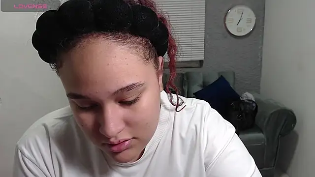 leilasosexy online show from July 9, 2026, 12:37 pm